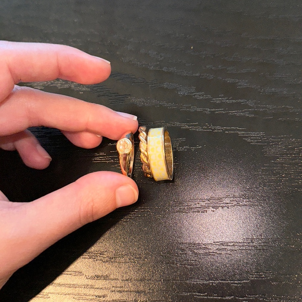 Gold Ring Set. Size 6!!!